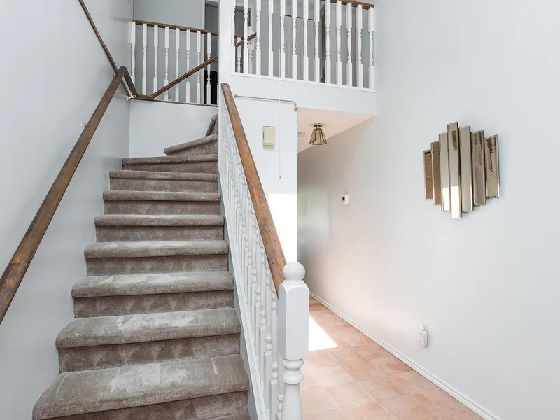 15773 97A AVENUE - photo 4 of 25