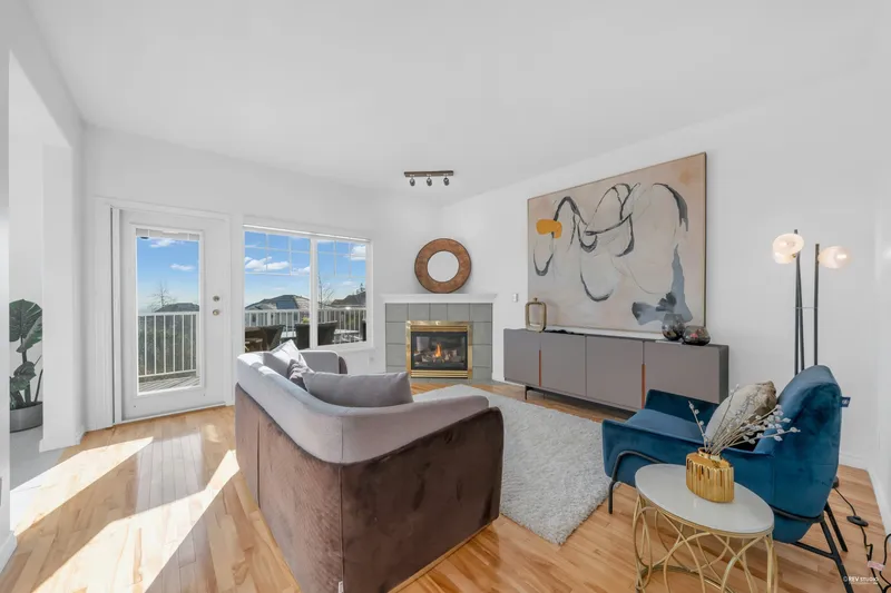 38 1751 PADDOCK DRIVE - photo 2 of 25