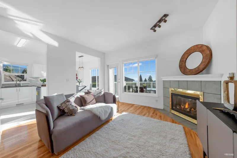 38 1751 PADDOCK DRIVE - photo 3 of 25