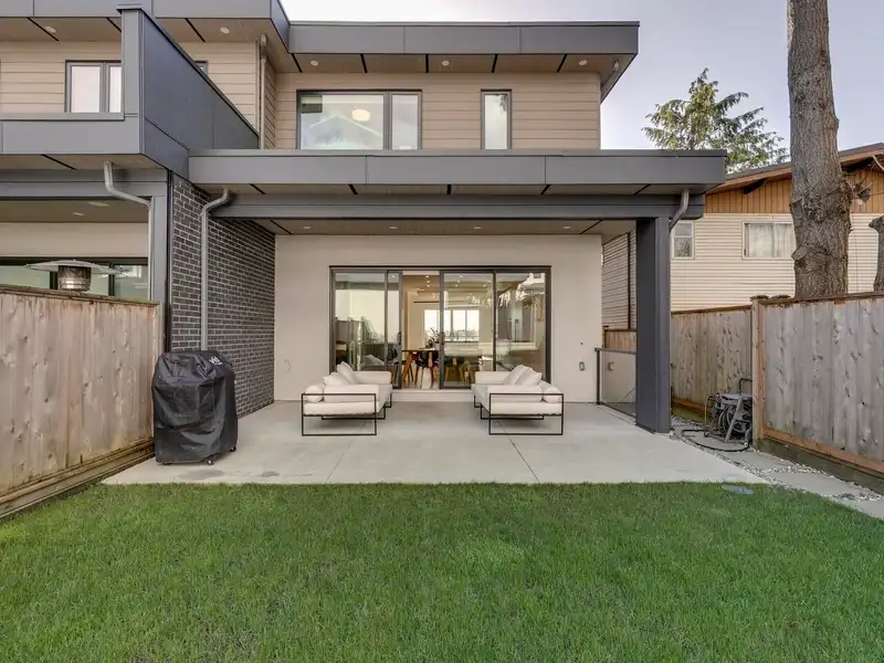 336 E 5TH STREET - photo 4 of 40