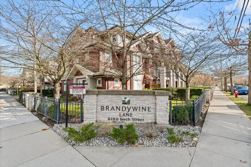 7 6188 BIRCH STREET - photo 2 of 36