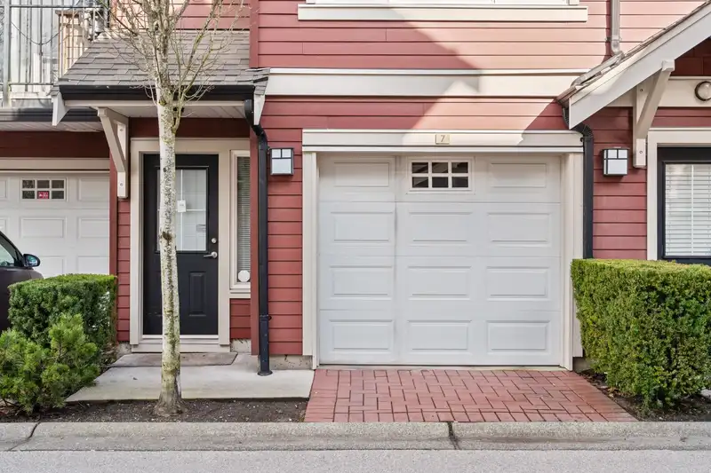 7 6188 BIRCH STREET - photo 4 of 36