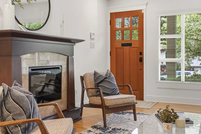 4467 ST. GEORGE STREET - photo 3 of 30