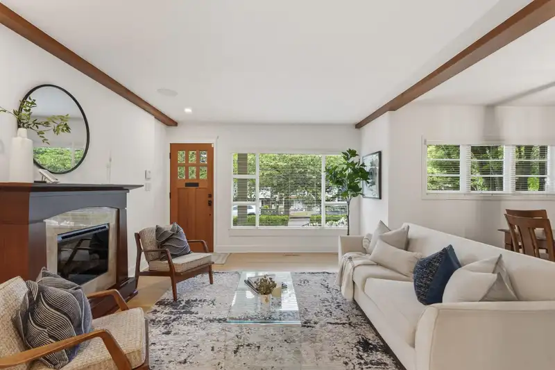 4467 ST. GEORGE STREET - photo 4 of 30