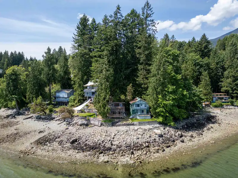1498 TIDEVIEW ROAD - photo 1 of 39
