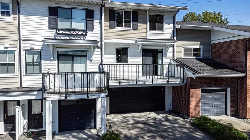 2 10735 84 AVENUE - photo 1 of 24