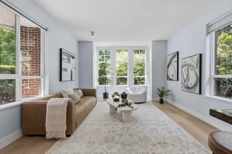 107 3551 FOSTER AVENUE - photo 1 of 33