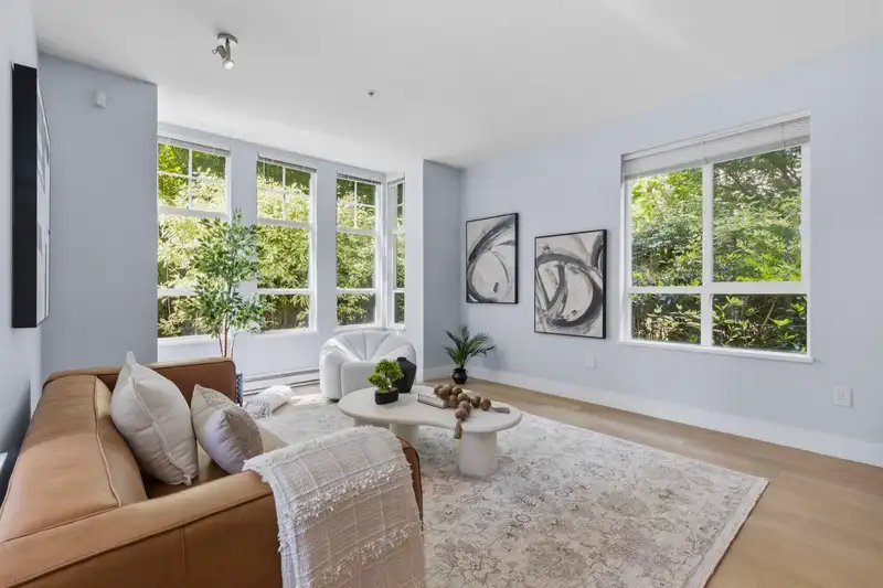 107 3551 FOSTER AVENUE - photo 2 of 33