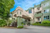 303 13870 70 AVENUE - thumbnail 2