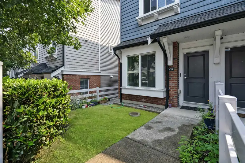 109 14833 61 AVENUE - photo 4 of 36