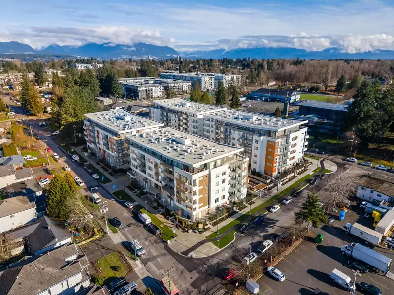 413 10485 139 STREET - photo 1 of 16