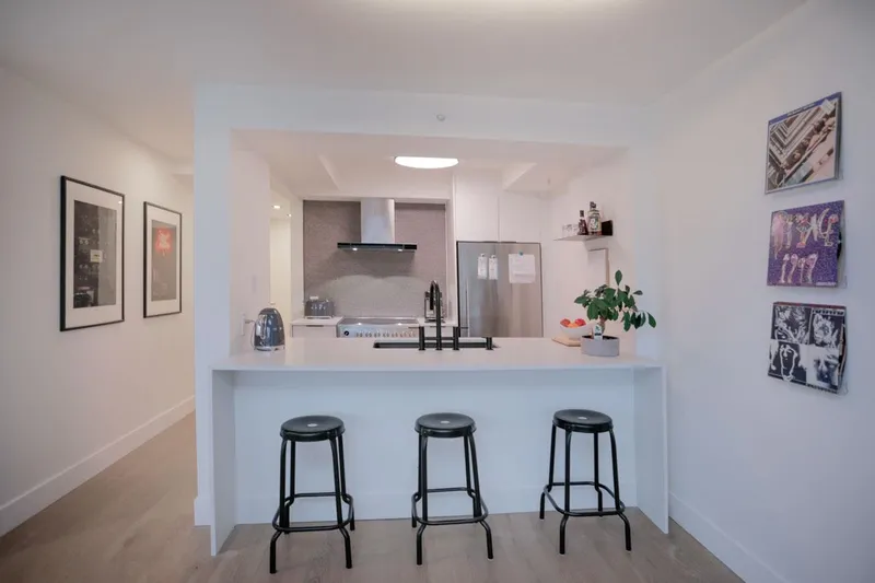 703 1288 ALBERNI STREET - photo 2 of 21