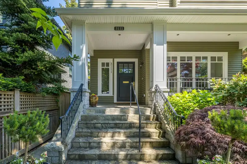 3111 W 42ND AVENUE - photo 3 of 40