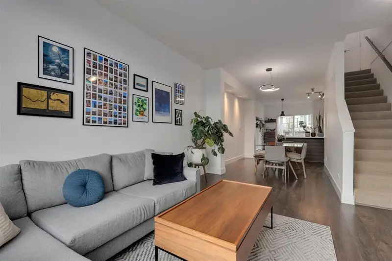 5 909 CLARKE ROAD - photo 3 of 24