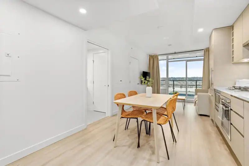 1308 823 CARNARVON STREET - photo 4 of 33