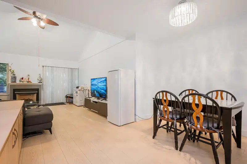 4814 FERNGLEN DRIVE - photo 1 of 32