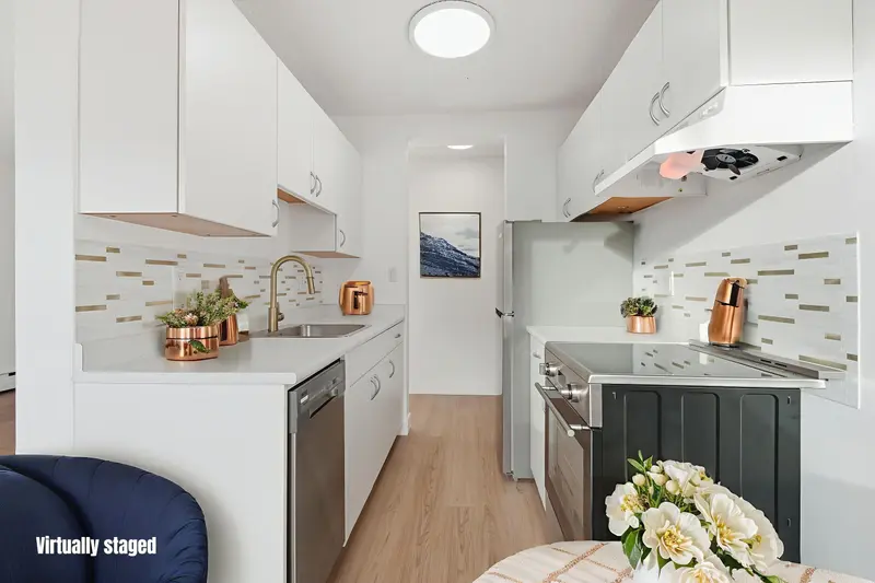 407 145 ST. GEORGES AVENUE - photo 3 of 25