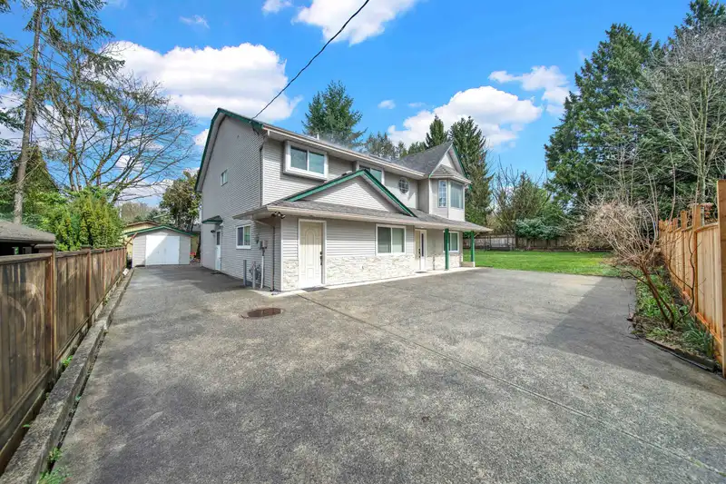 21209 DEWDNEY TRUNK ROAD - photo 2 of 32
