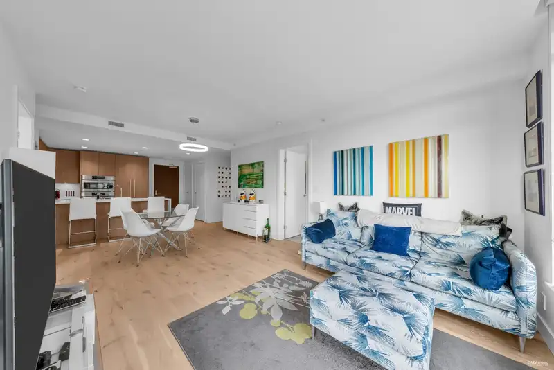 302 2707 LIBRARY LANE - photo 1 of 40