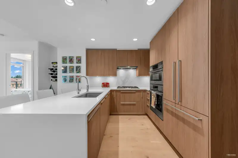 302 2707 LIBRARY LANE - photo 3 of 40
