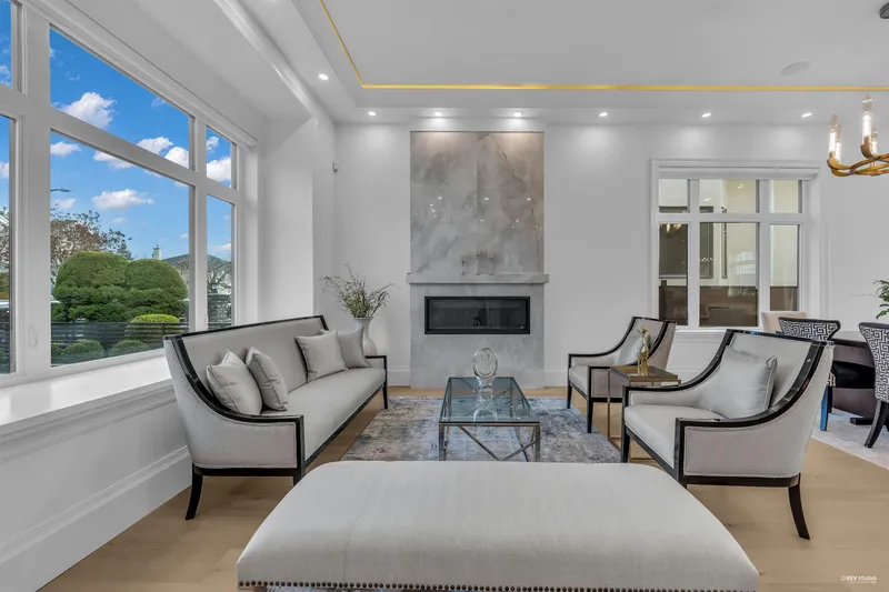 2246 W 20TH AVENUE - photo 4 of 25