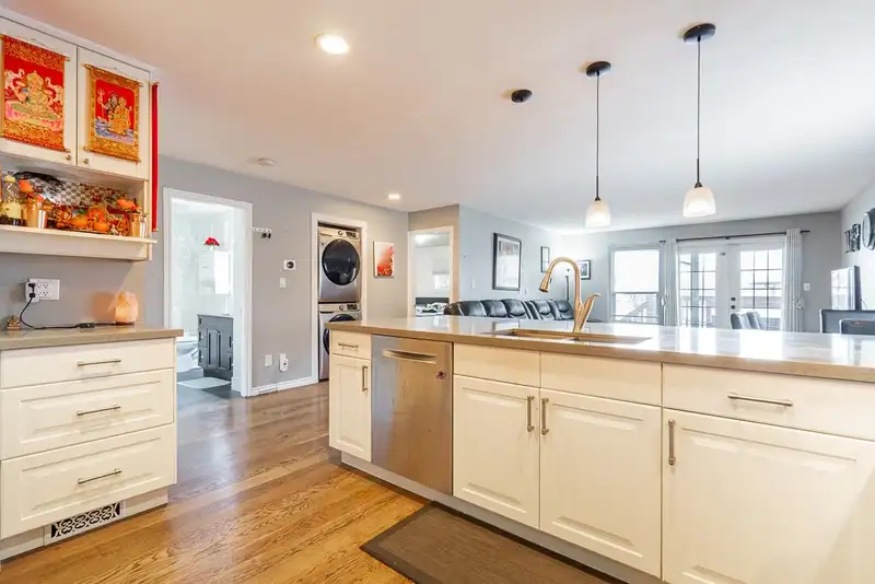 2262 WILLOUGHBY WAY - photo 3 of 40