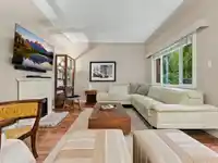 320 E 32ND AVENUE - thumbnail 3
