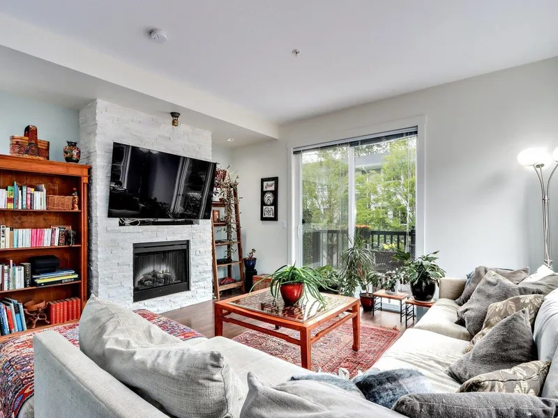 95 2418 AVON PLACE - photo 3 of 25