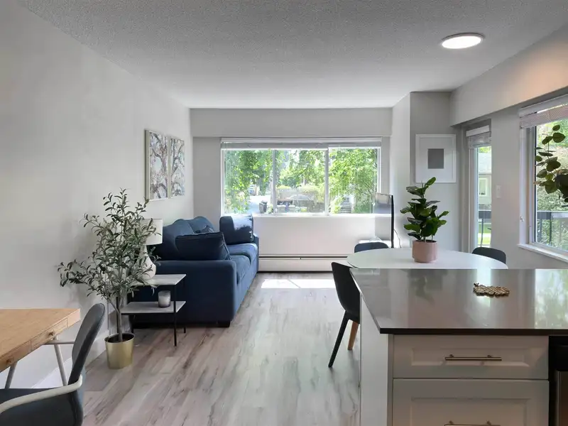 1923 PARKER STREET - photo 2 of 40