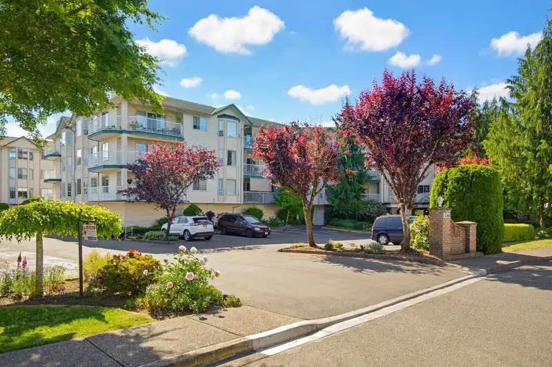 205 5360 205 STREET - photo 1 of 40