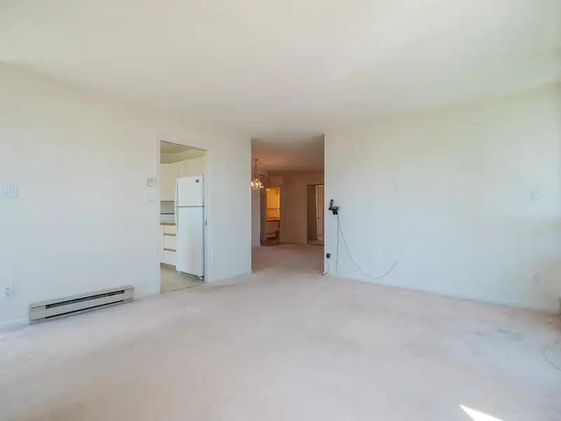 1130 4825 HAZEL STREET - photo 3 of 26