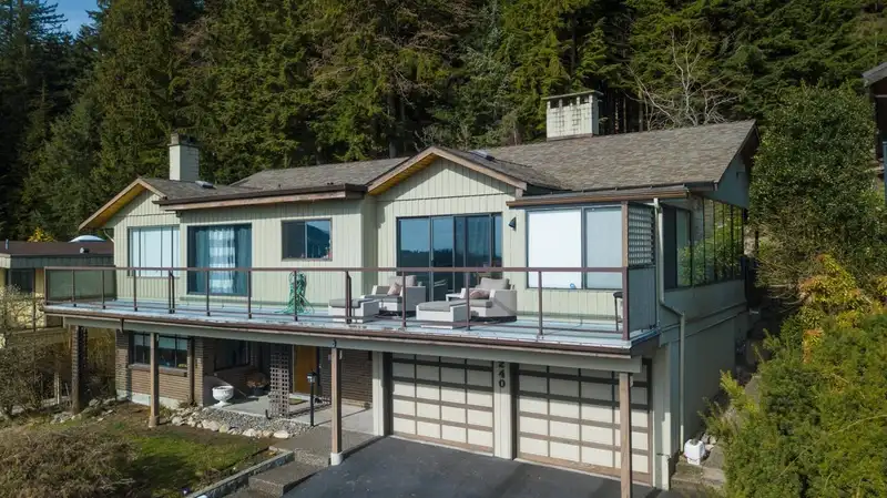 5240 MALASPINA PLACE - photo 3 of 18