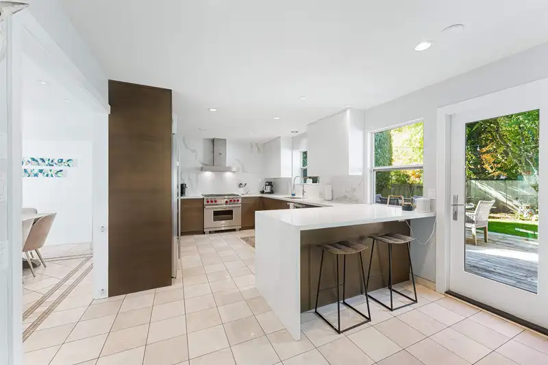 3968 FRAMES PLACE - photo 1 of 37