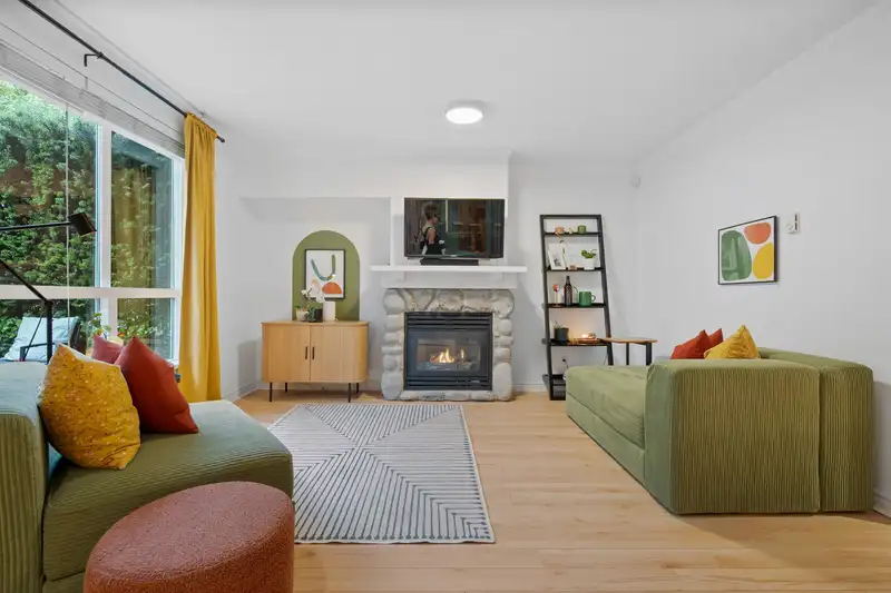 3 1005 LYNN VALLEY ROAD - photo 4 of 37