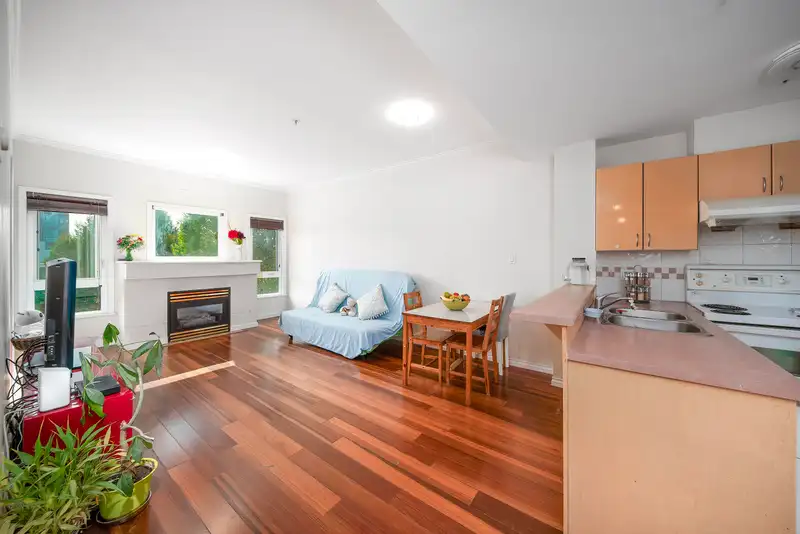 403 4989 DUCHESS STREET - photo 3 of 28