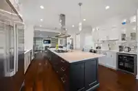 651 CHAPMAN AVENUE - thumbnail 9