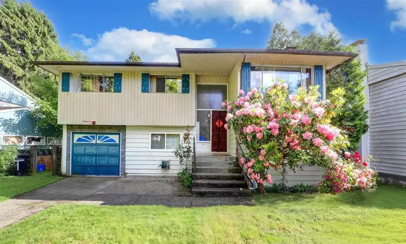 8844 COOK CRESCENT - photo 1 of 15