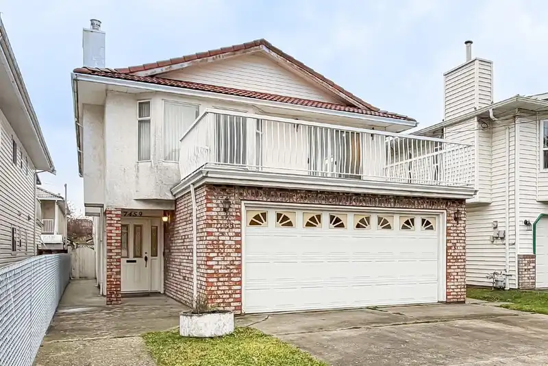 7459 HOLLY STREET - photo 4 of 29
