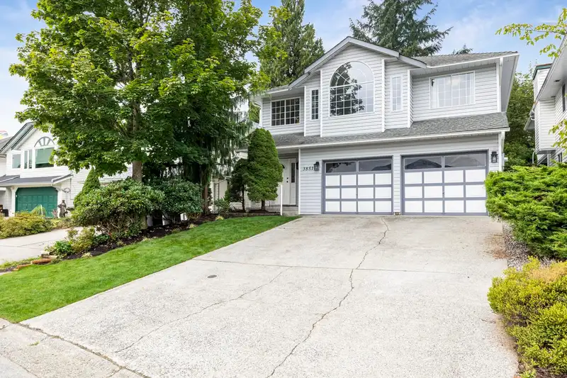 3851 TORONTO STREET - photo 1 of 40