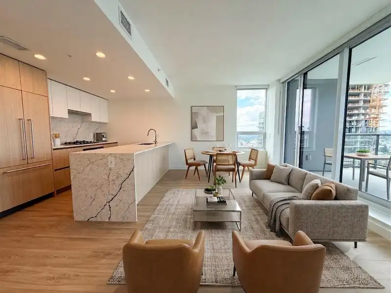 2206 2135 SPRINGER AVENUE - photo 3 of 15