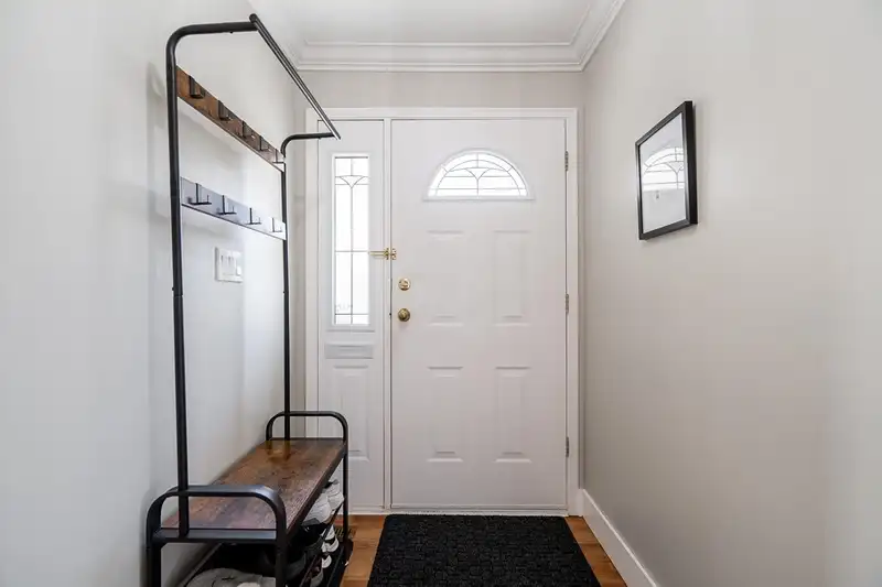 41 9273 122 STREET - photo 2 of 39