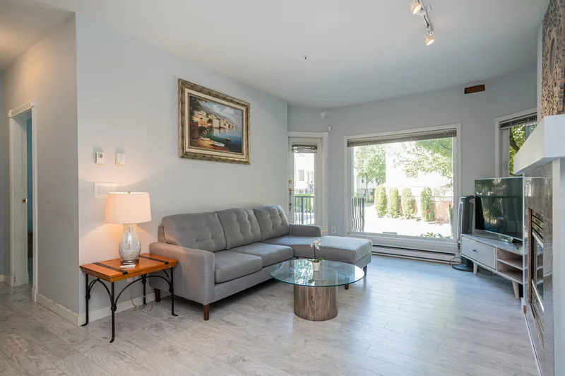 114 10320 156 STREET - photo 4 of 23