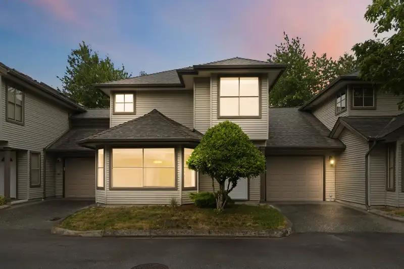 62 19160 119 AVENUE - photo 1 of 40