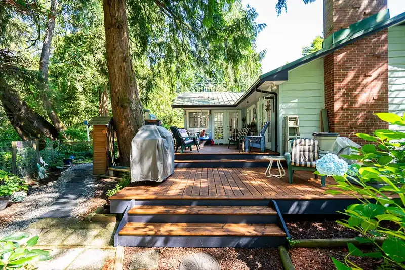22592 132 AVENUE - photo 1 of 40