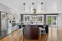 1052 CORONA CRESCENT - thumbnail 1