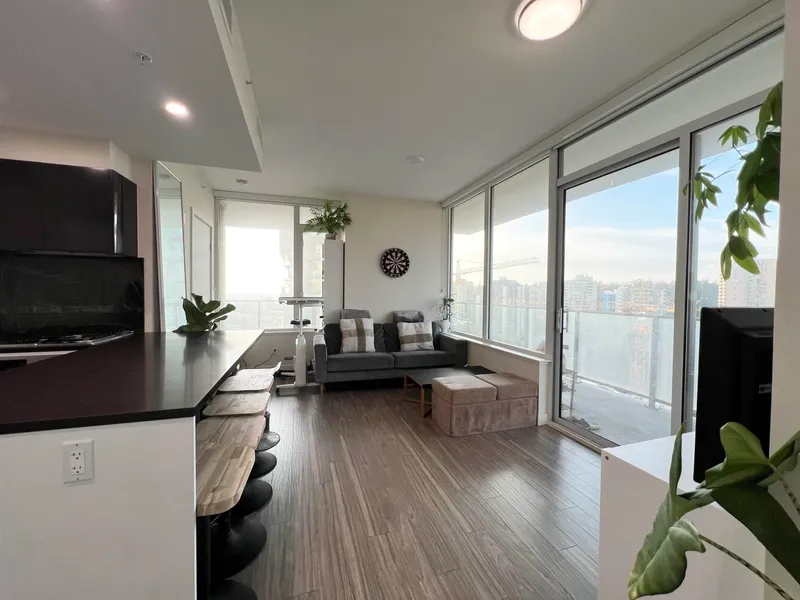 1006 6383 MCKAY AVENUE - photo 2 of 25