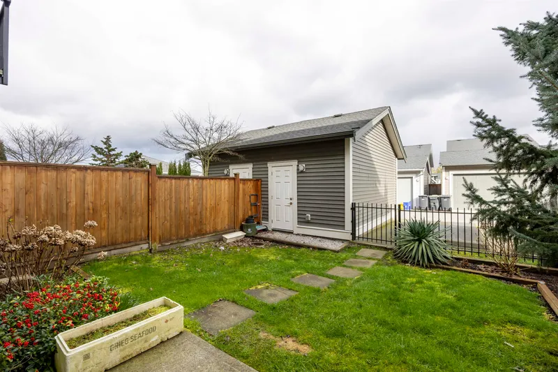 20315 82 AVENUE - photo 3 of 25