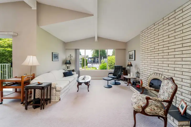 3138 TERRA COURT - photo 4 of 40