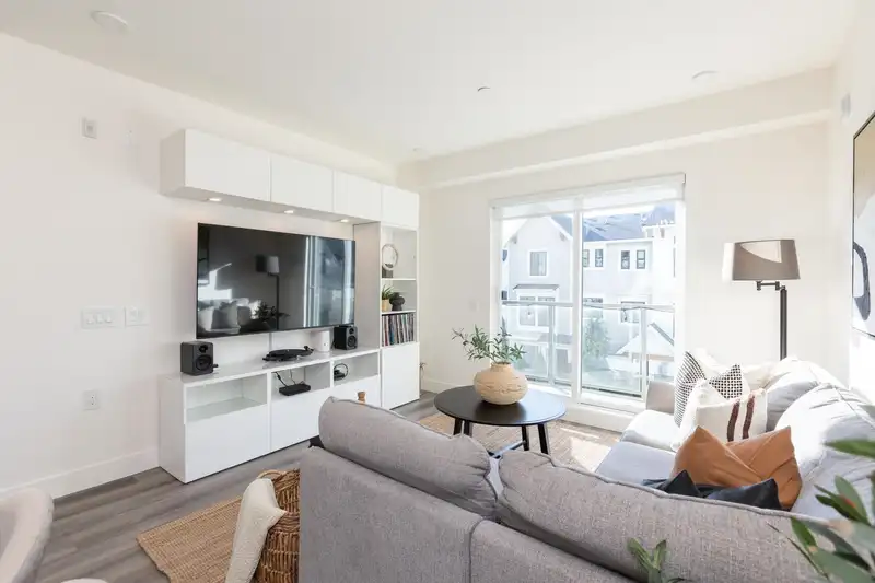 A216 8447 202 STREET - photo 4 of 40