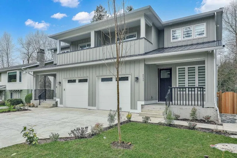 8549 111 STREET - photo 2 of 25